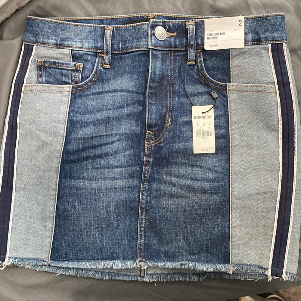 Express Women’s Straight Mini Skirt Mid-Rise NWT